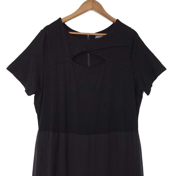 Elegant Black Midi Dress - Picture 3 of 7